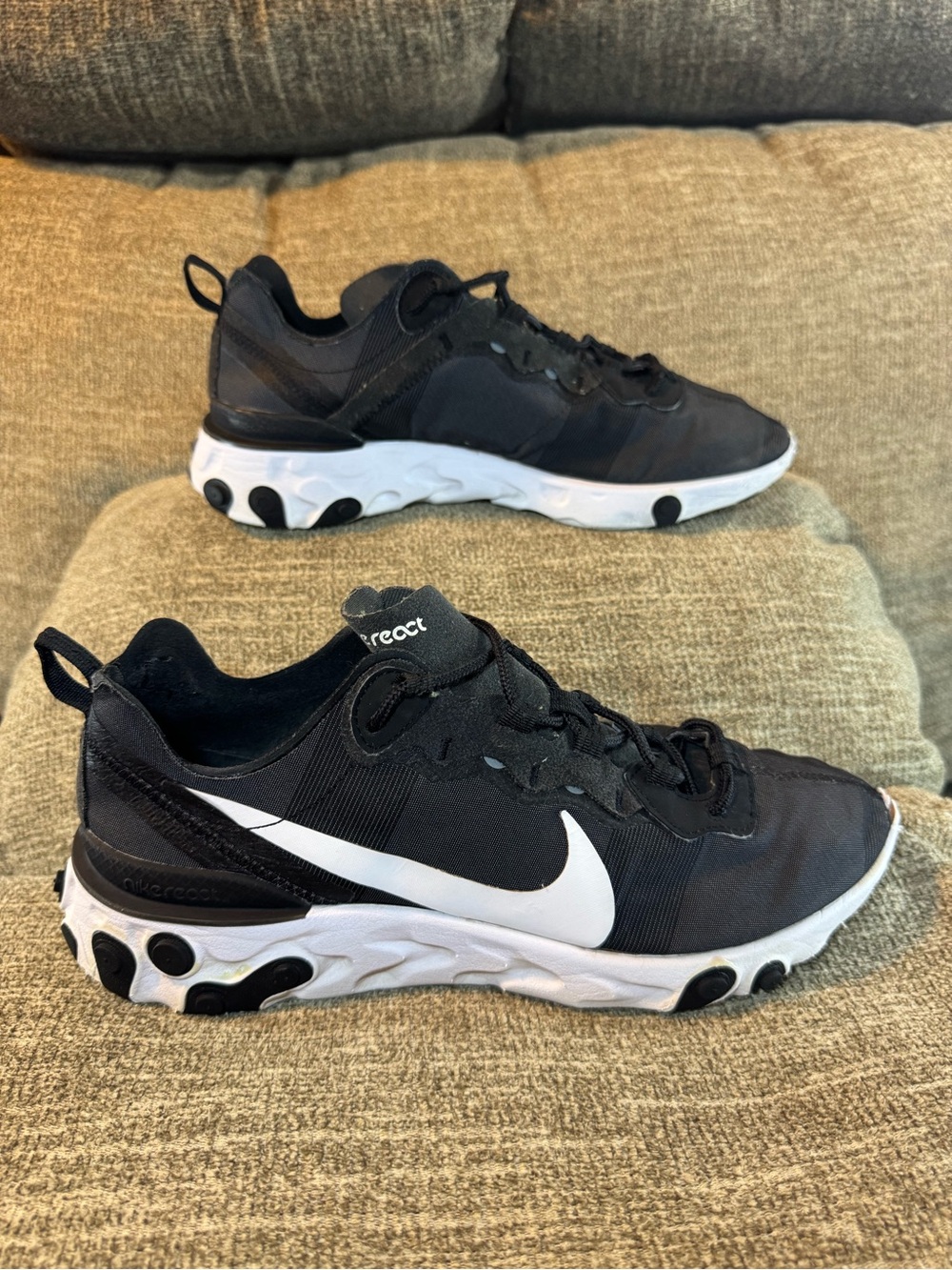 Nike React Element 55 Men’s Black/White style #BQ6166-105 Size 10.5
